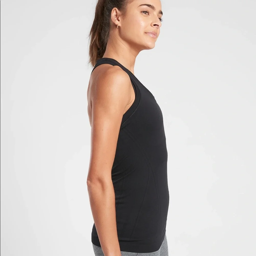 ATHLETA MOMENTUM SEAMLESS TANK IN BLACK NWT - Picture 4 of 6